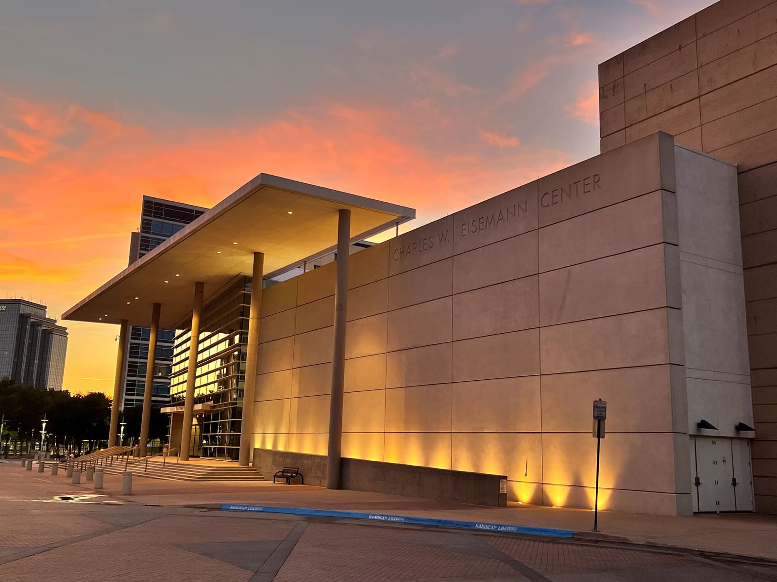 Charles W. Eisemann Center for Performing Arts, Richardson TX